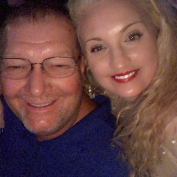 Meet your Posher, Christina - Picture 8 of 8